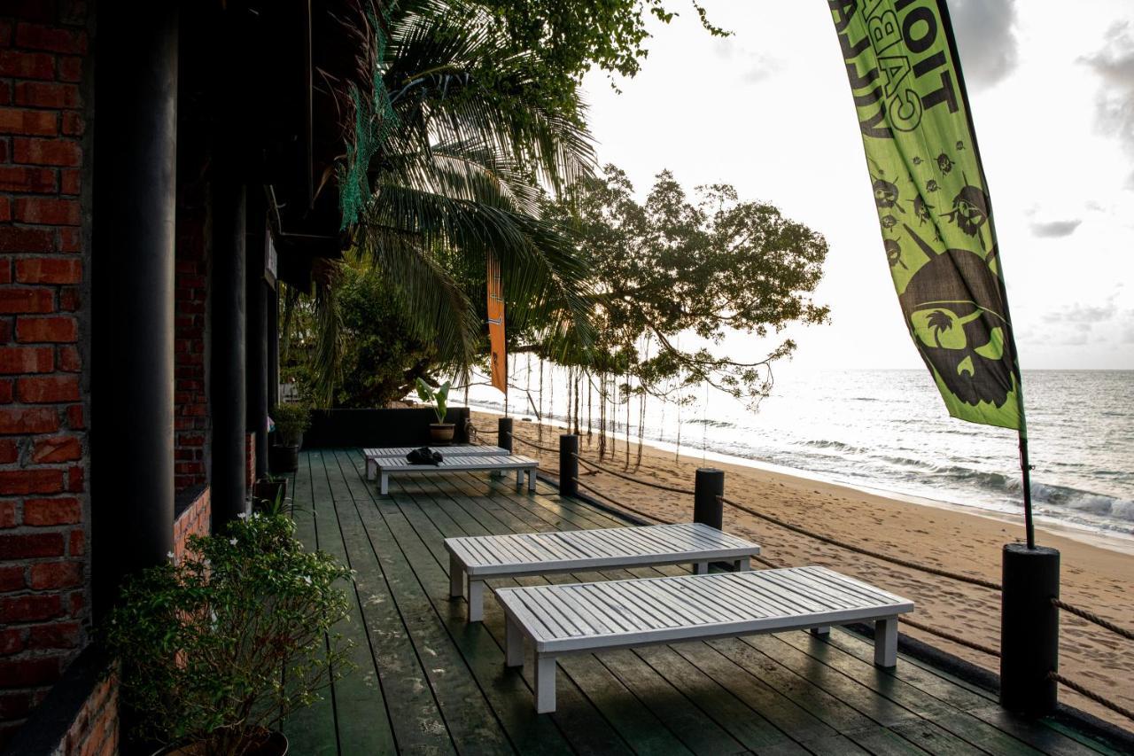 Tioman Cabana Bed & Breakfast Kampong Ayer Batang Екстериор снимка