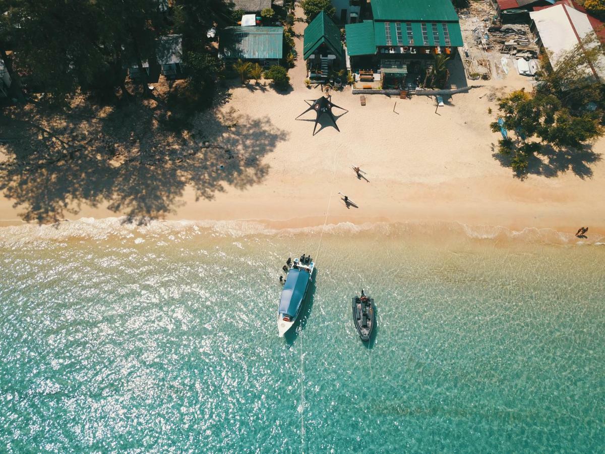 Tioman Cabana Bed & Breakfast Kampong Ayer Batang Екстериор снимка